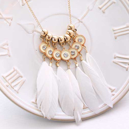 white-feather-necklace
